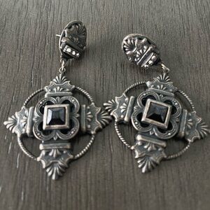 Vintage Earrings | Silver & Black